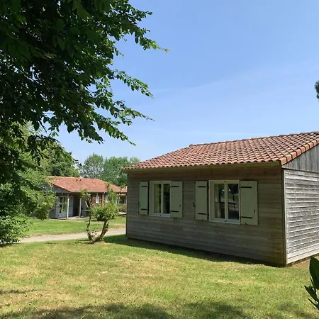 Cozy Retreat For Two * Moutiers-Sous-Chantemerle